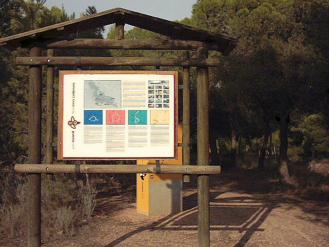 Panel informativo en Area Recreativa Pla de Lluc (Llano de Lucas - PortaCoeli)