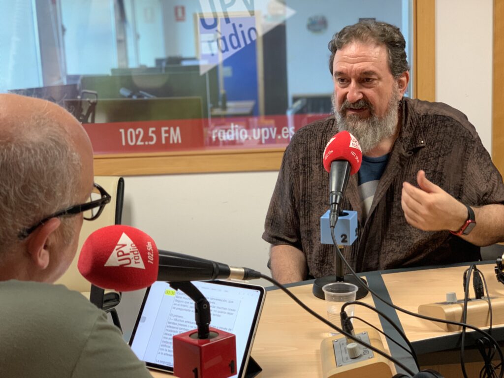 Podcast D-Artesanías. Episodio 17, con Sandro Tothill (LZF Lampps), 2023.