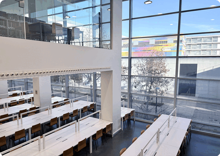 visión diurna de la sala de estudio