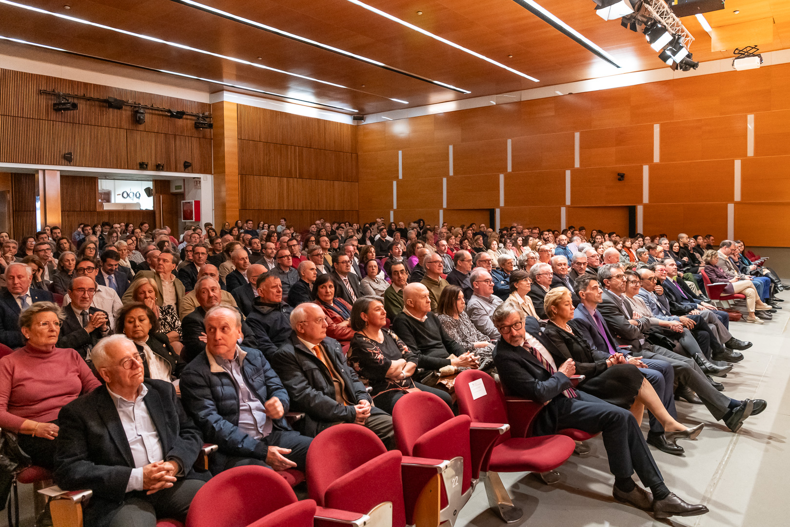 Entrega de la Medalla XXV años de la UPV y reconocimiento personal jubilado