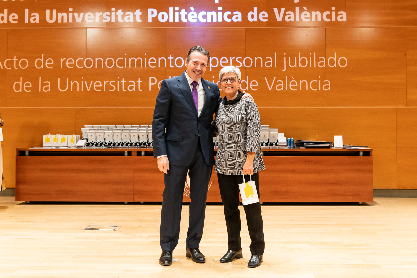 Entrega de la Medalla XXV años de la UPV y reconocimiento personal jubilado