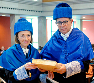 Doctor 'honoris causa'
