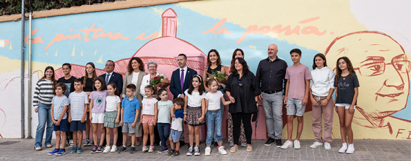 Novità UPV: Dones de cincia ha inaugurato un murale dedicato alla straordinaria ricercatrice UPV all’ingresso della scuola Sagrado Corazon de Godella, dove ha dato le sue prime lezioni come insegnante
